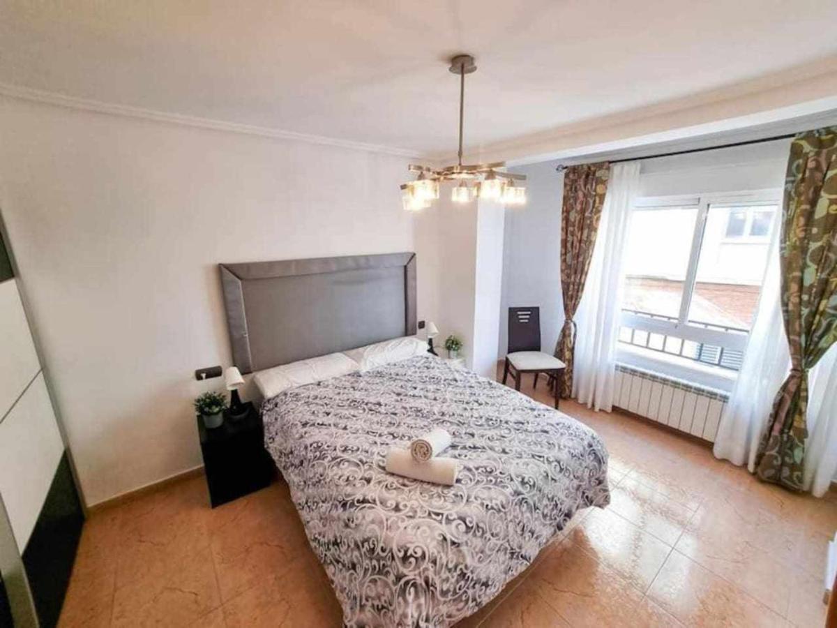 El Reloj Del Pilar Comotucasa Zaragoza Eksteriør billede